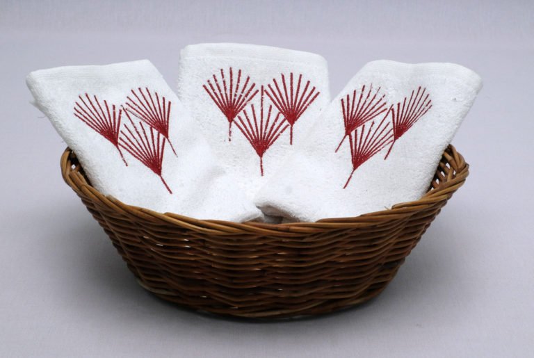 Hand Towel Burgundy Lotus EGP 30_P